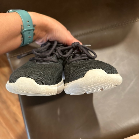 GUC! Adidas cloudfoam sneakers, size 8 1/2! - Picture 8 of 14